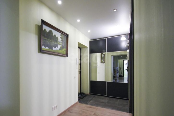 2-комн квартира улица Тверитина