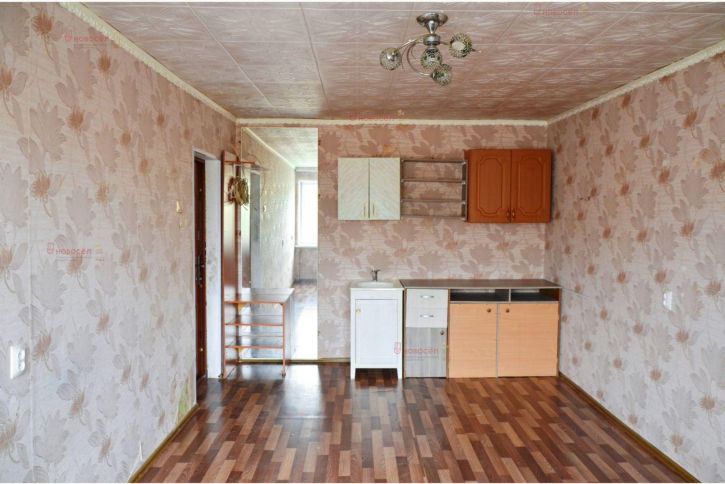 Комната Братская 14