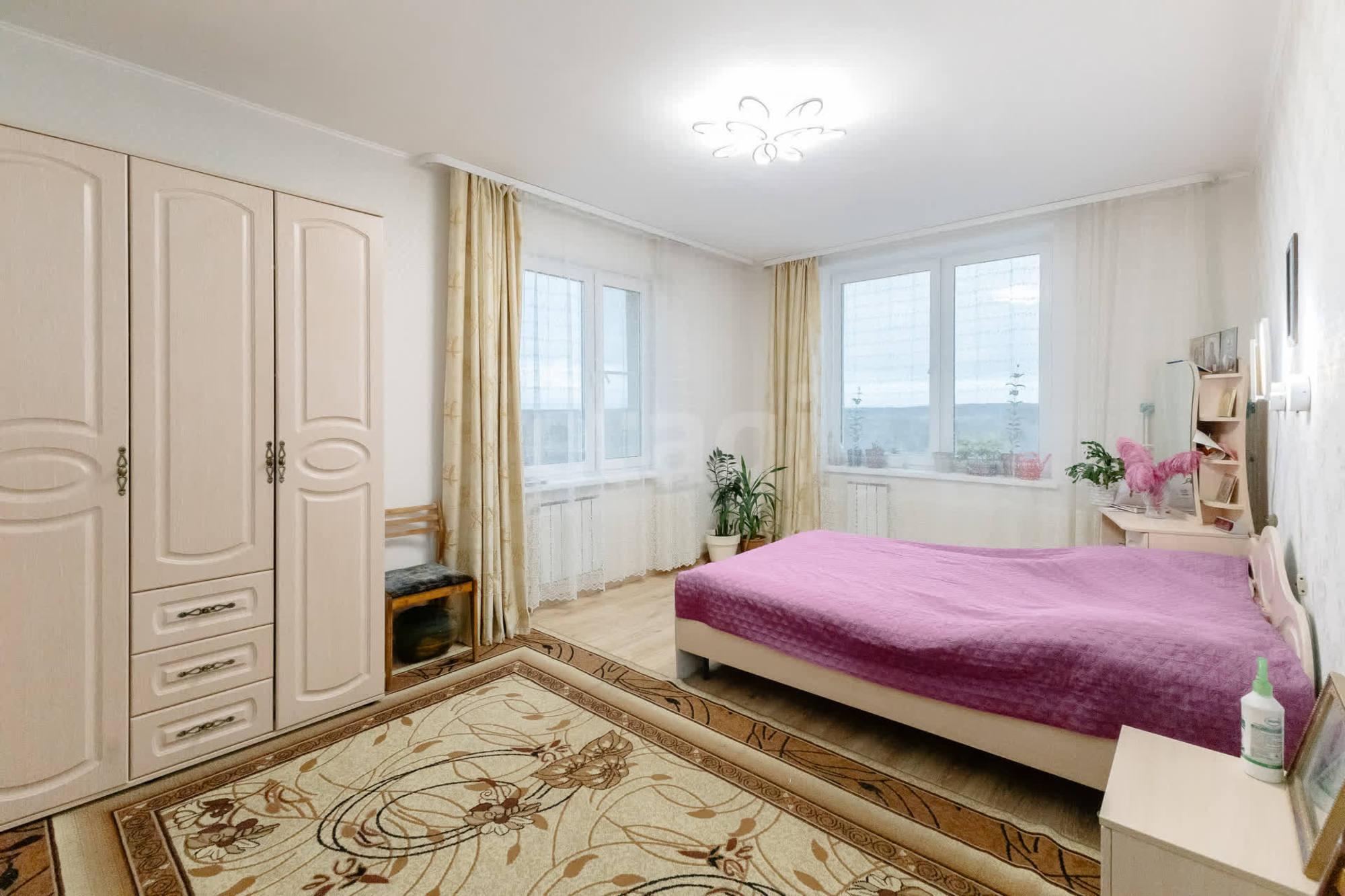 Продажа 3-комн квартиры Республиканская улица