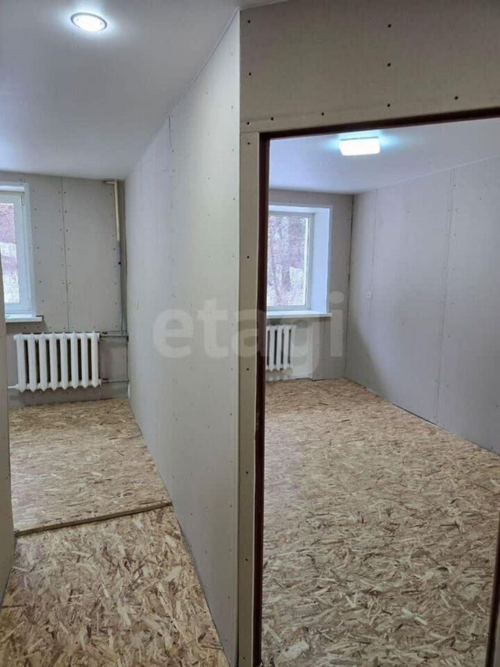 2-комн квартира улица 40-летия Комсомола