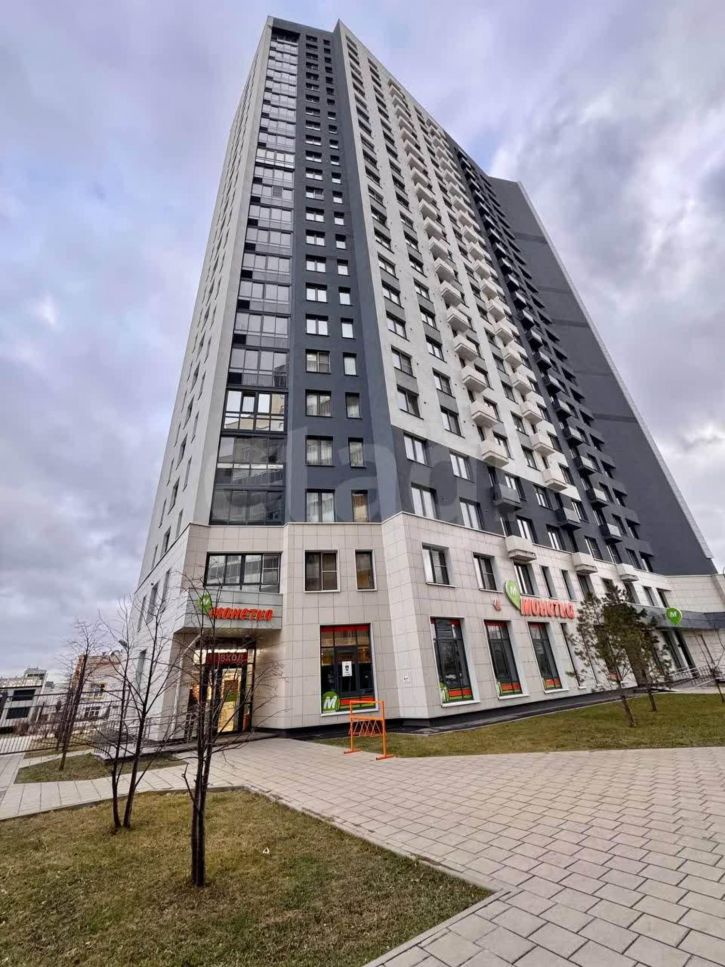 5-комн квартира улица Крестинского