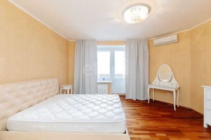 3-комн квартира улица Радищева