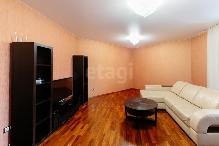 3-комн квартира улица Радищева