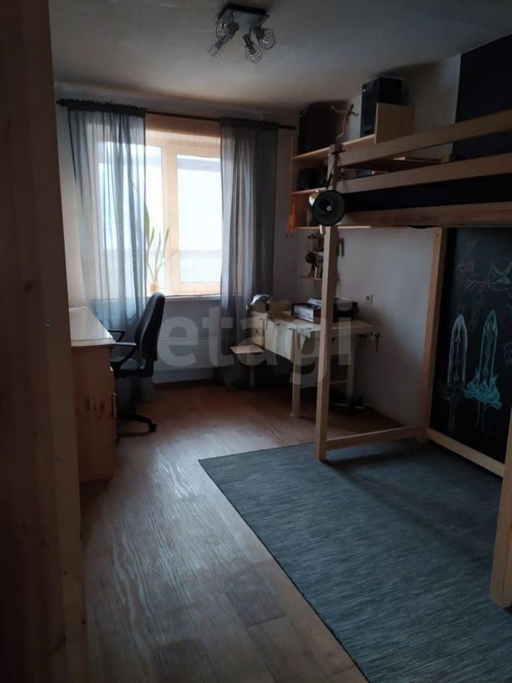 5-комн квартира улица Краснолесья