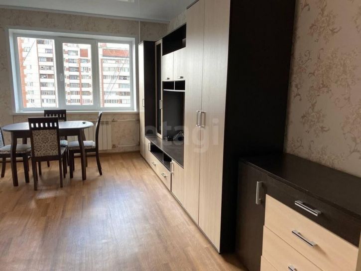 3-комн квартира улица Будённого