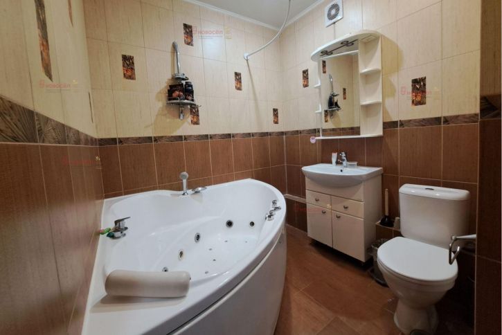 2-комн квартира Кузнецова 21