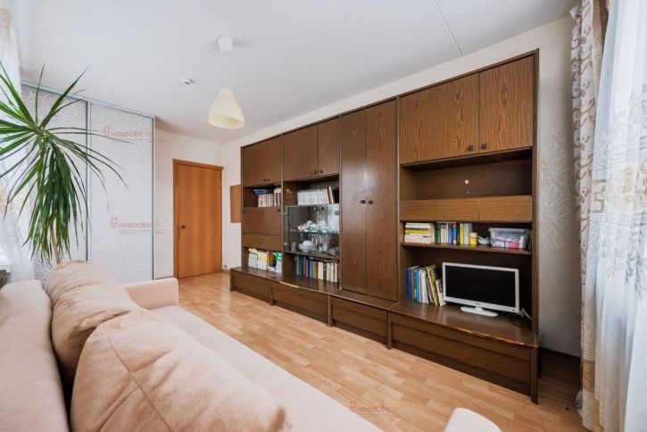 2-комн квартира Учителей 20