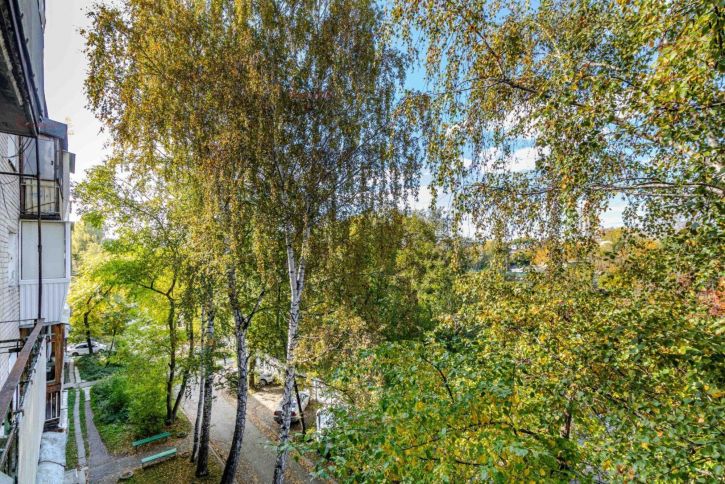 3-комн квартира Седова 44/б