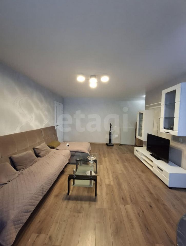 2-комн квартира Ирбитская улица