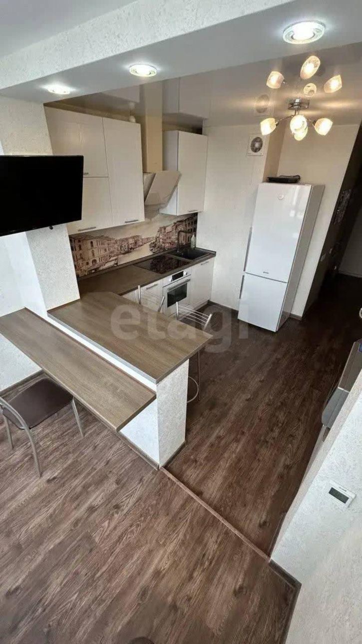 2-комн квартира улица Старых Большевиков