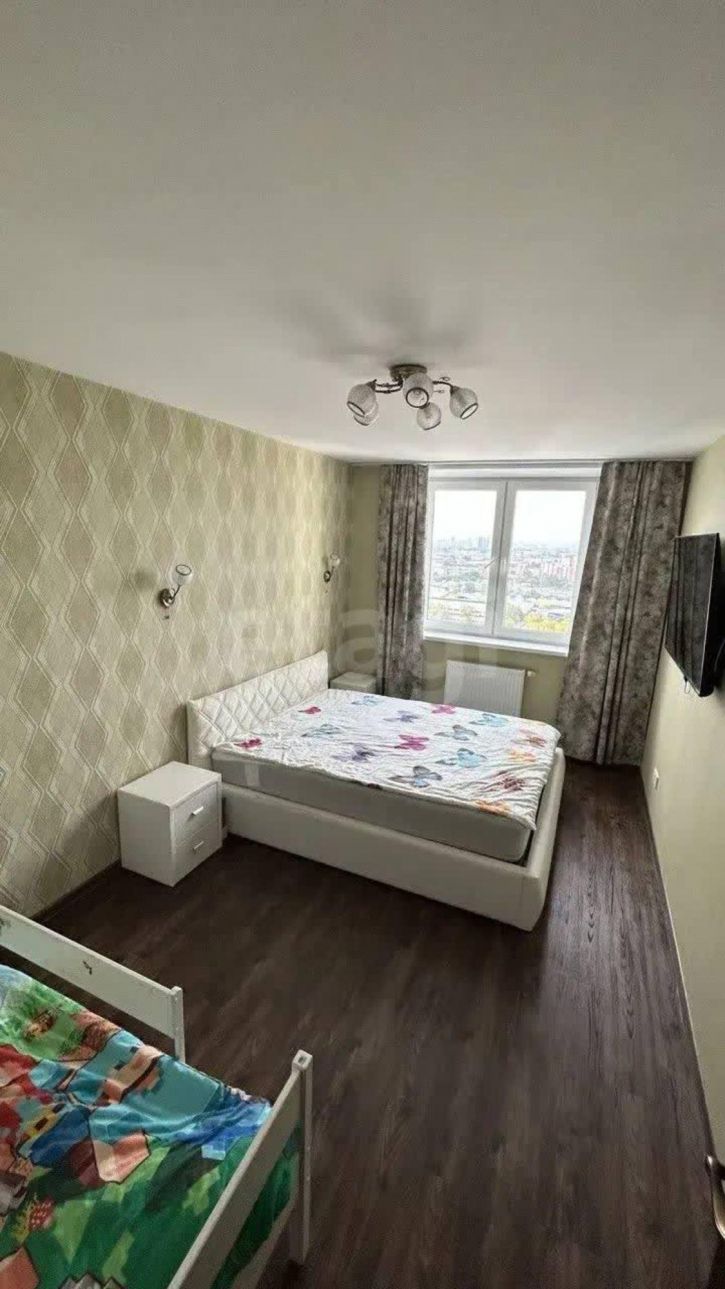 2-комн квартира улица Старых Большевиков