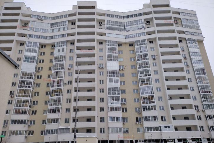 Гараж/парковка Соболева 19