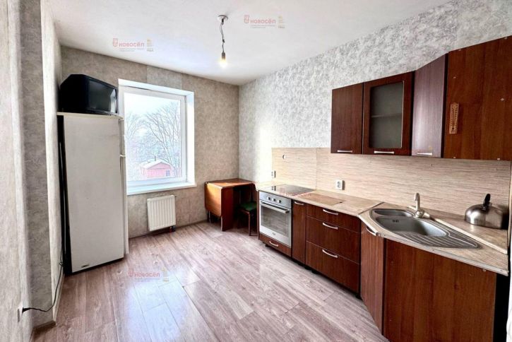 1-комн квартира Бахчиванджи 15
