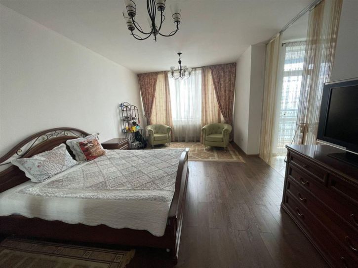 2-комн квартира ул Шейнкмана, д. 90