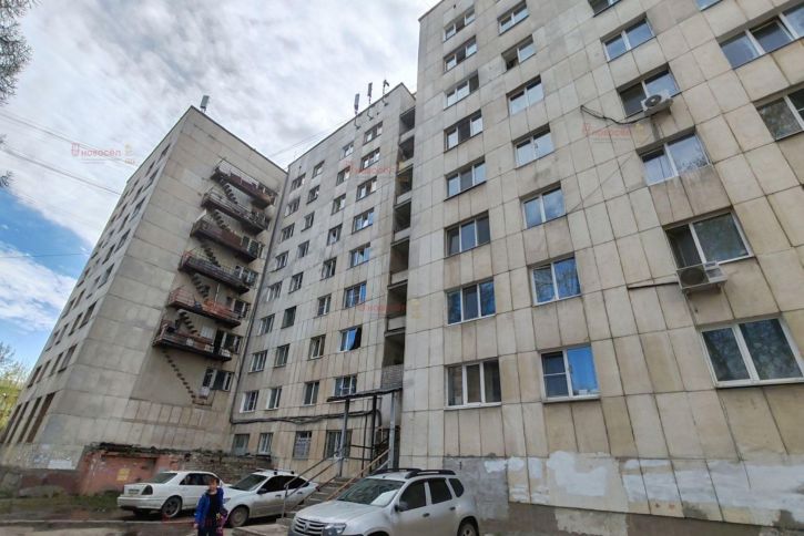 Комната Братская 14