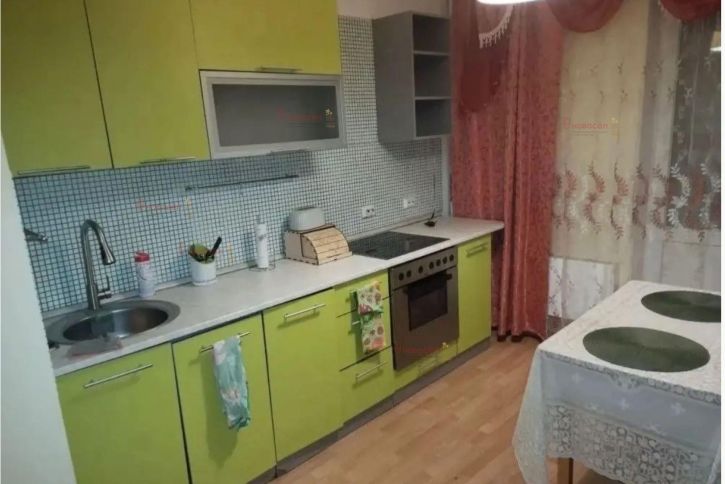 1-комн квартира Краснолесья 123