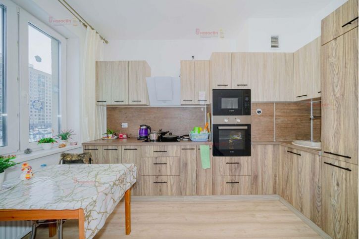 2-комн квартира Парина 40/3