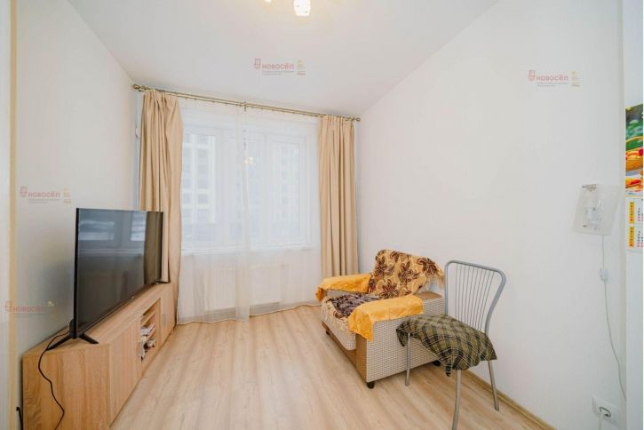 2-комн квартира Парина 40/3