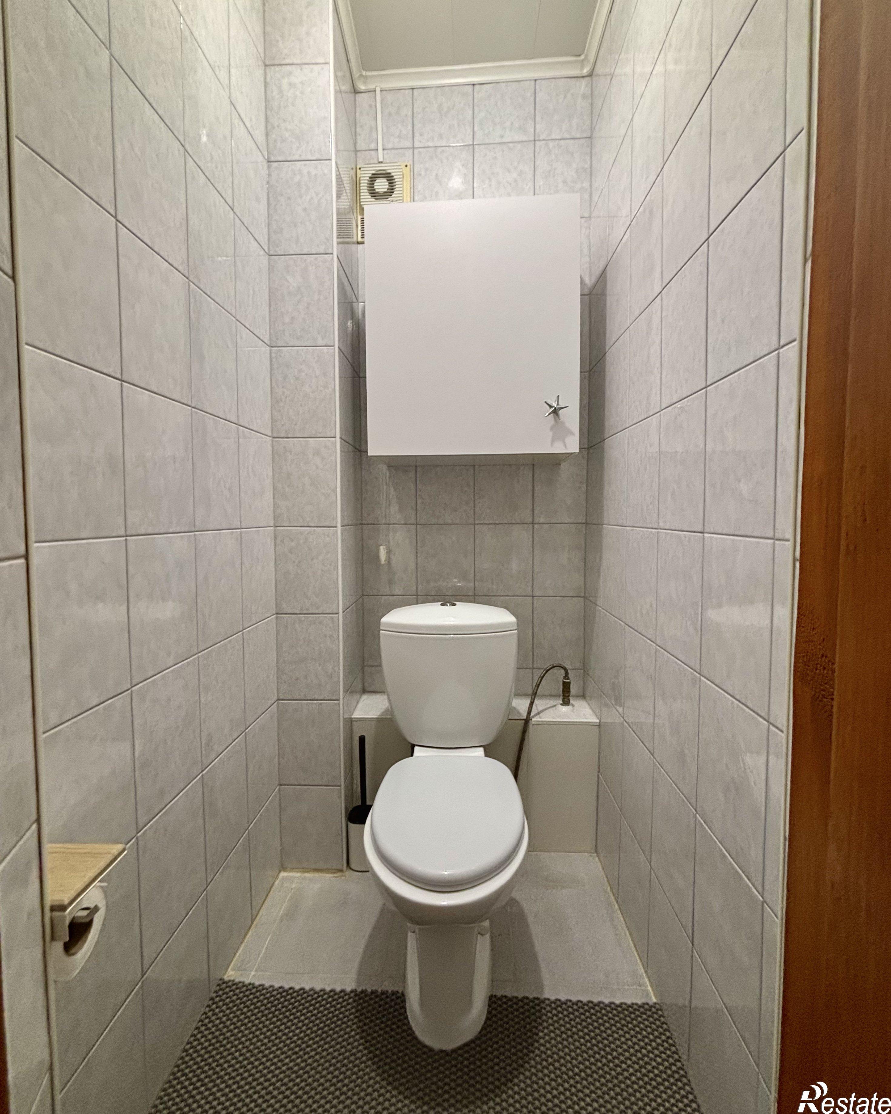 Купить квартиру за 12 300 000 рублей на Большакова, 97