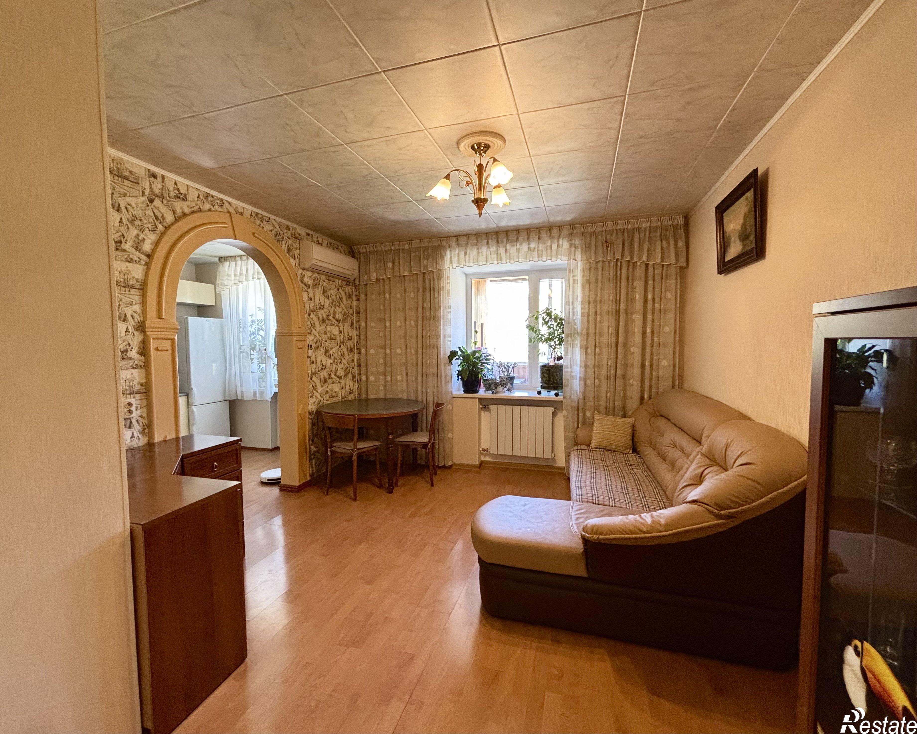 Купить квартиру за 12 300 000 рублей на Большакова, 97