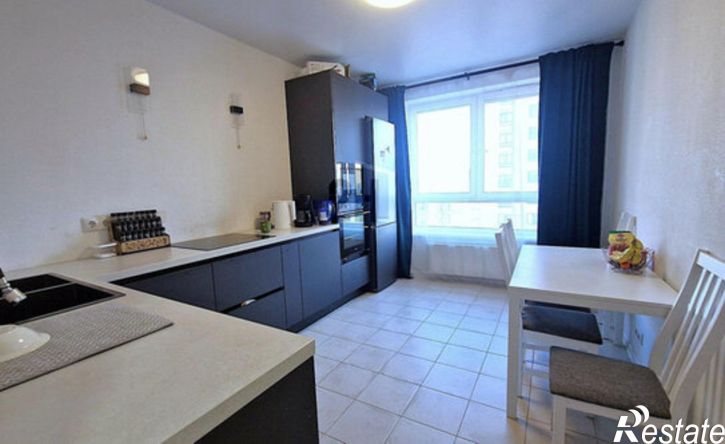 2-комн квартира проспект Космонавтов, 9А,  д. 9А