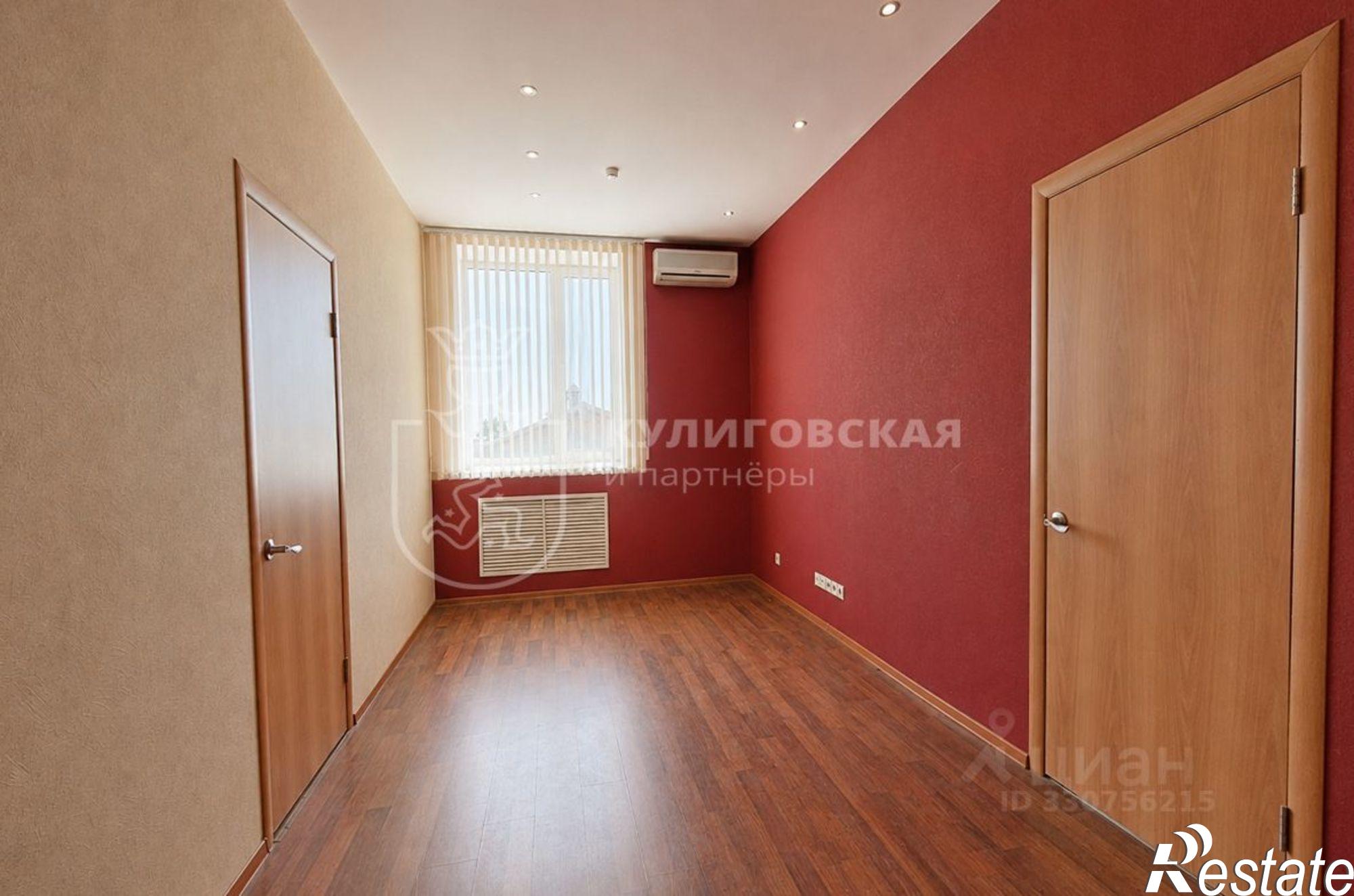 Купить офис, помещение под офис за 4 565 000 рублей на ул Искровцев, 40
