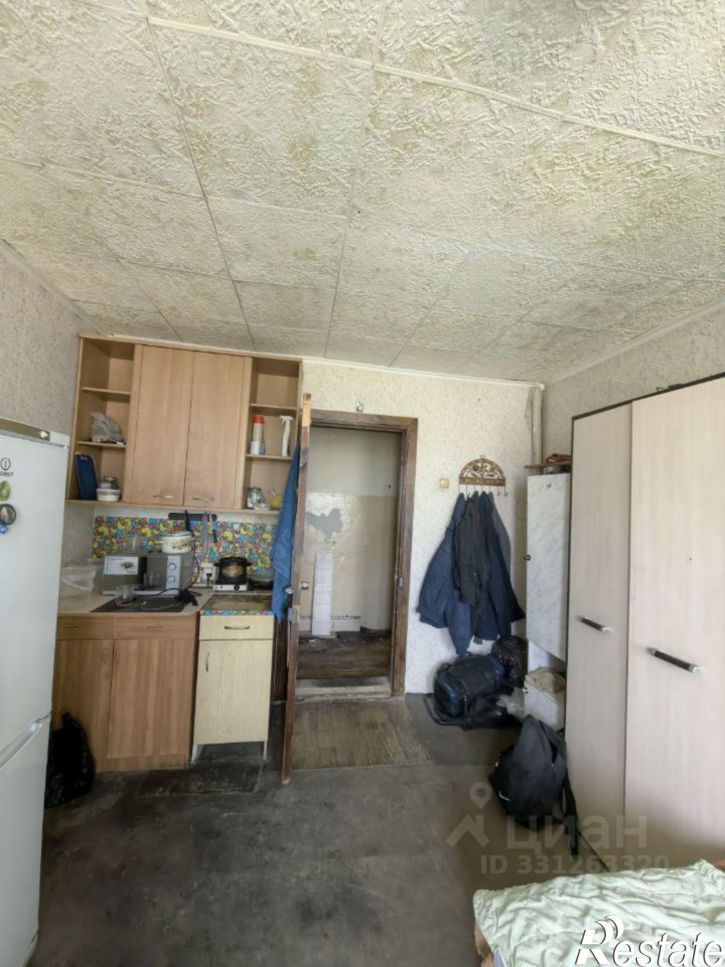 Комната улица Титова, 27А,  д. 27А