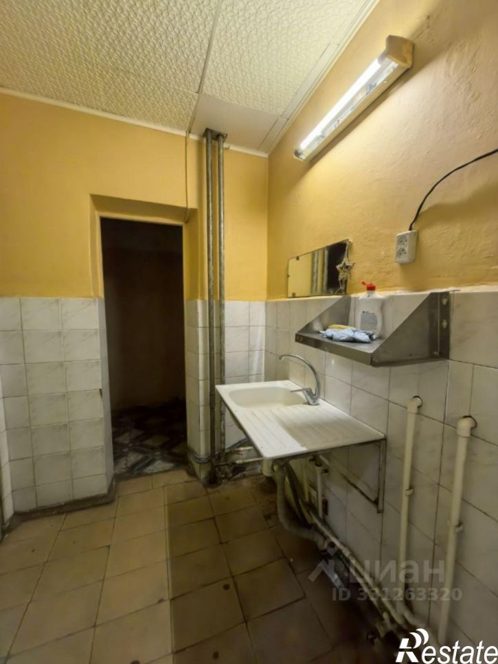 Комната улица Титова, 27А,  д. 27А