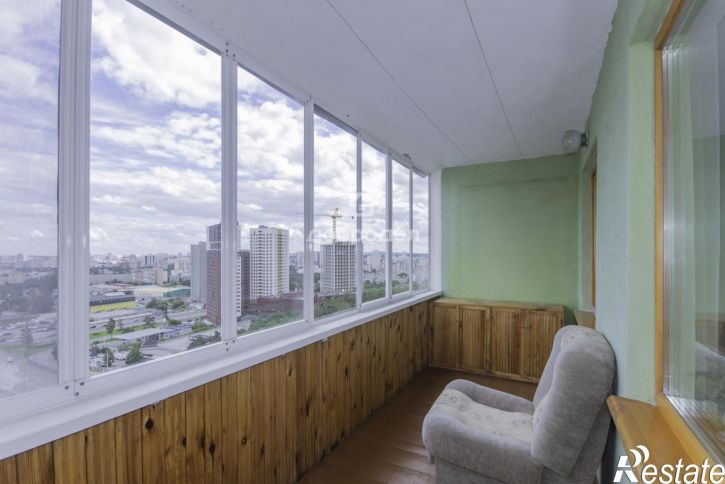 3-комн квартира ул. Металлургов,4а
