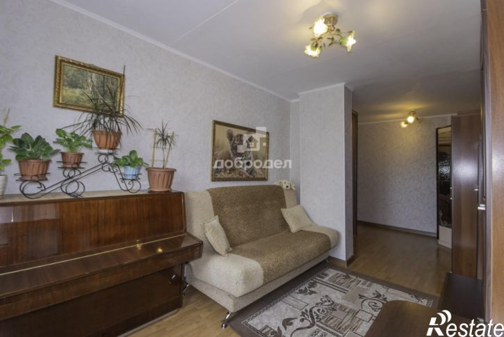 3-комн квартира ул. Металлургов,4а
