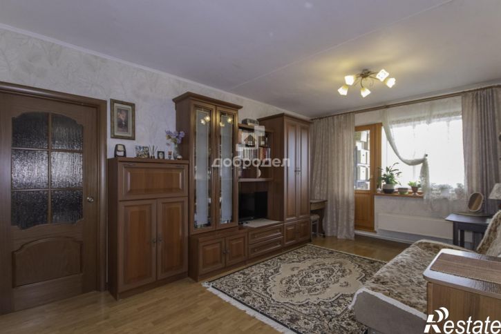 3-комн квартира ул. Металлургов,4а