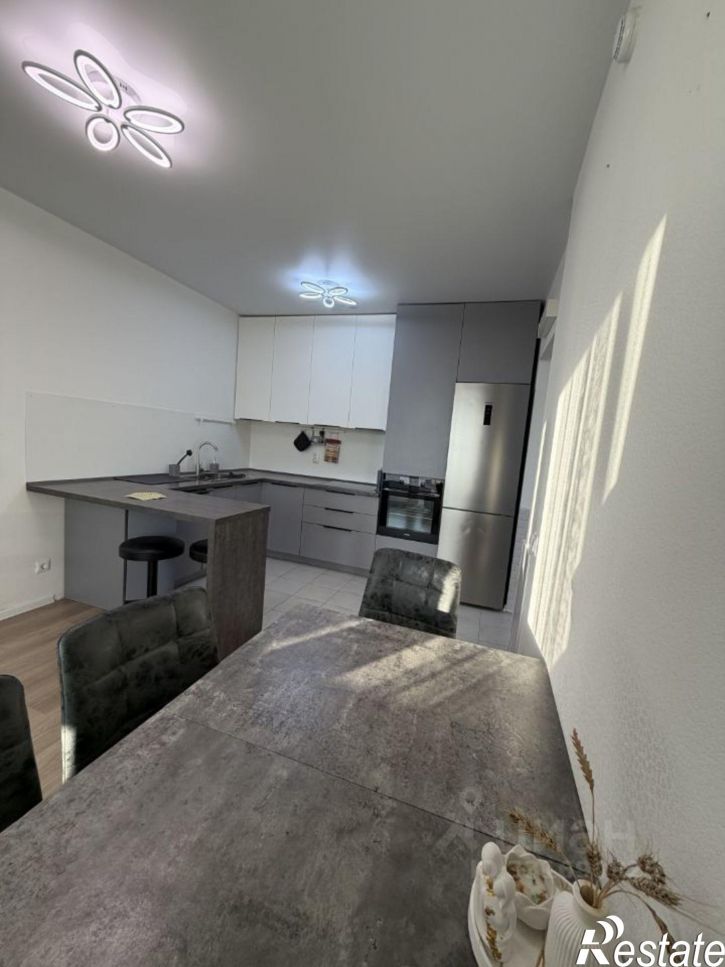 2-комн квартира пр-кт Космонавтов, 11а,  д. 11а