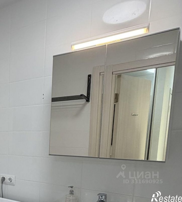 2-комн квартира пр-кт Космонавтов, 11а,  д. 11а
