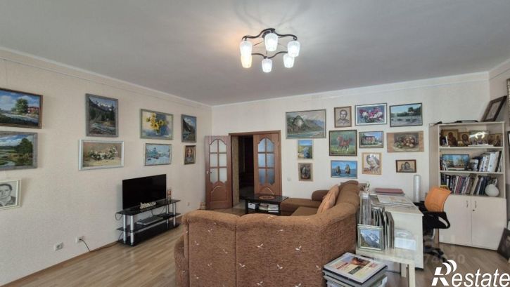 3-комн квартира ул Шейнкмана, 75,  д. 75