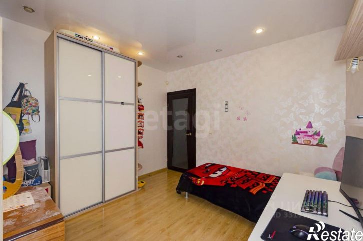 3-комн квартира ул Орденоносцев, 10,  д. 10