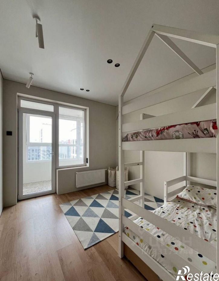 2-комн квартира ул Лучистая, 8,  д. 8