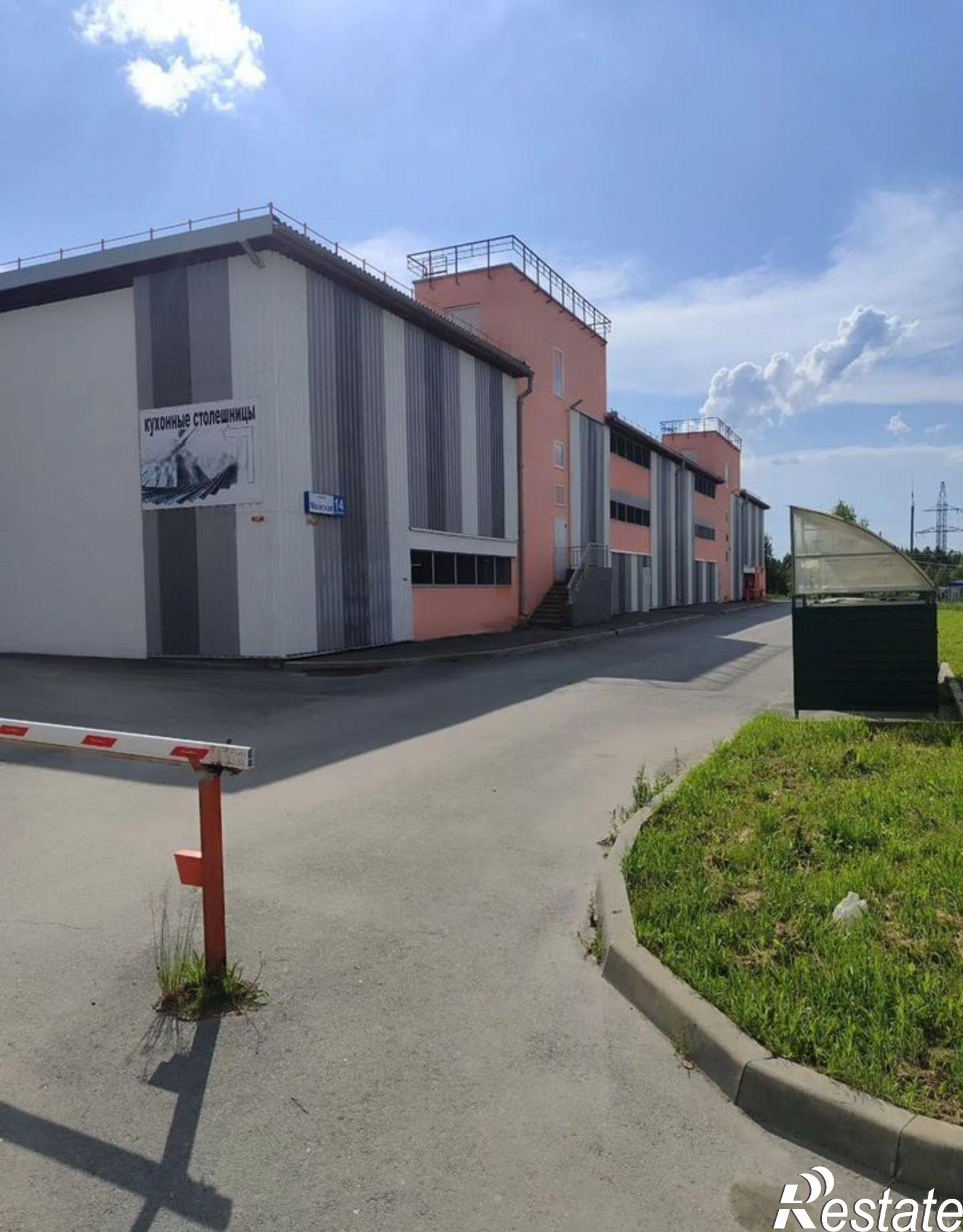 Купить гараж, место в паркинге за 390 012 рублей