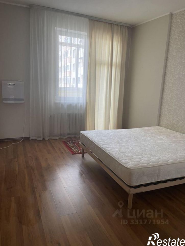 3-комн квартира ул Шейнкмана, 111,  д. 111