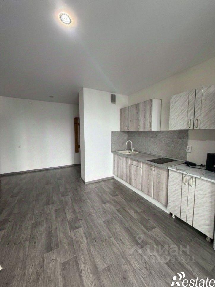 2-комн квартира ул Академика Ландау, 14,  д. 14