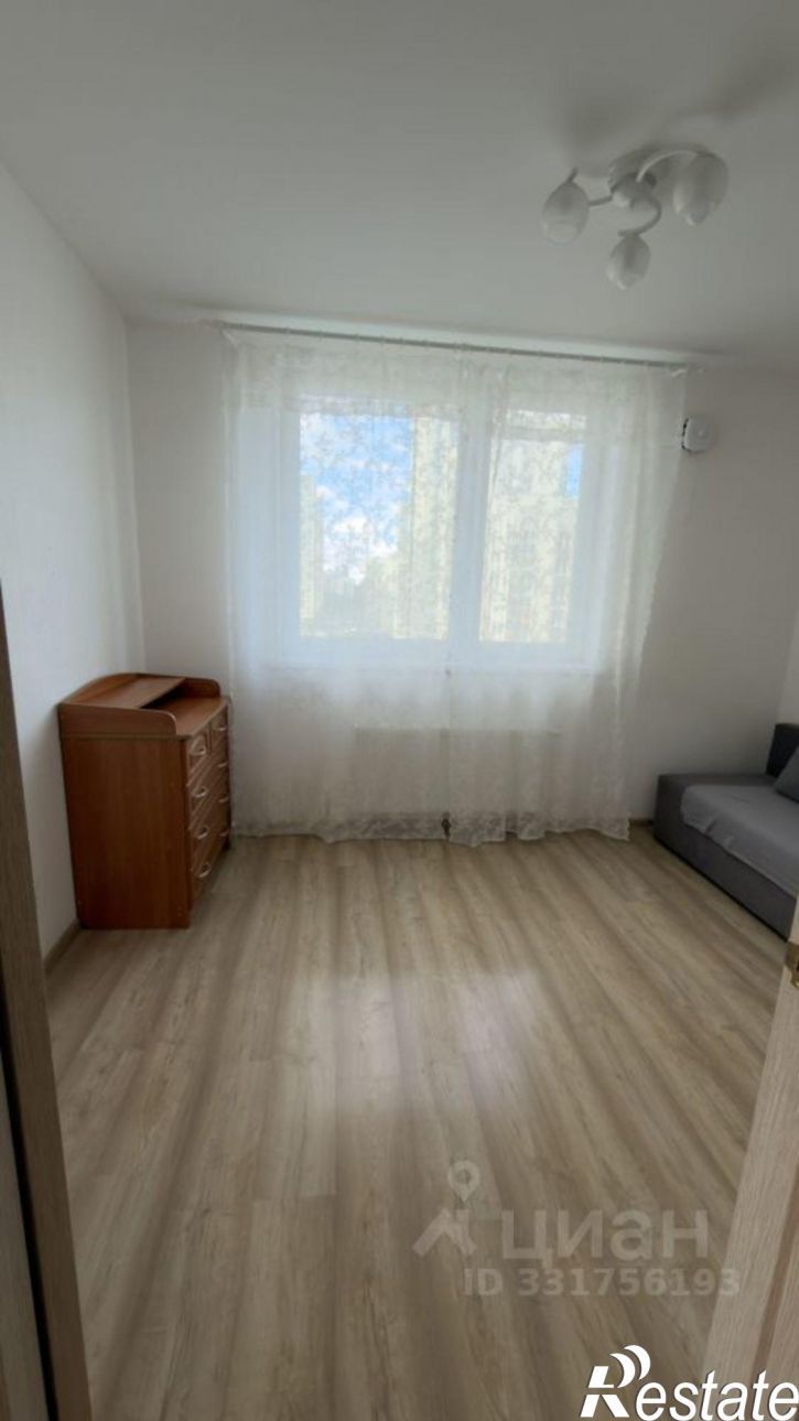 2-комн квартира ул Академика Парина, 45,  д. 45