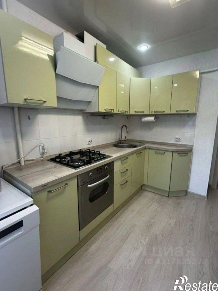 3-комн квартира ул Колмогорова, 54а,  д. 54а