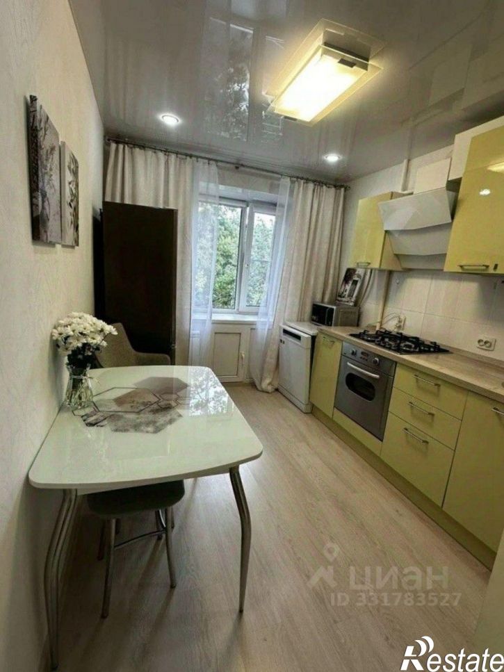 3-комн квартира ул Колмогорова, 54а,  д. 54а