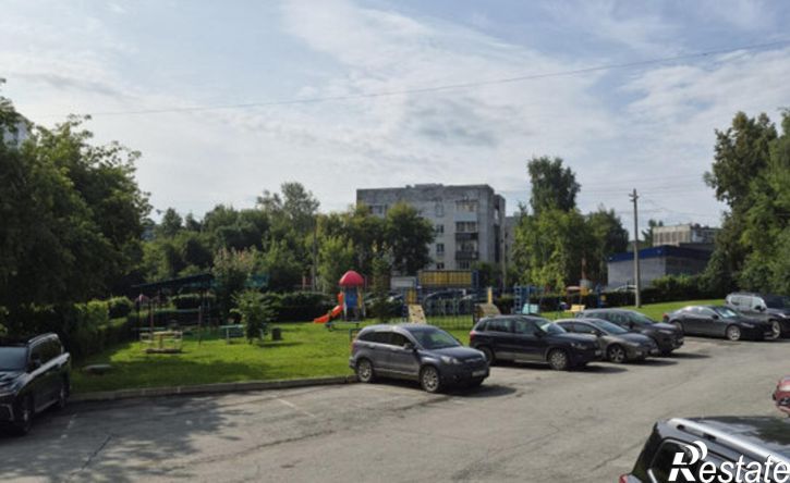 3-комн квартира ул Самолетная, 1,  д. 1