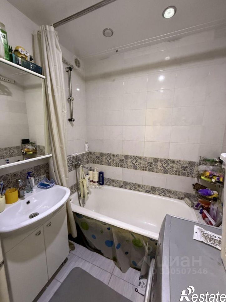 3-комн квартира ул Сыромолотова, 14,  д. 14