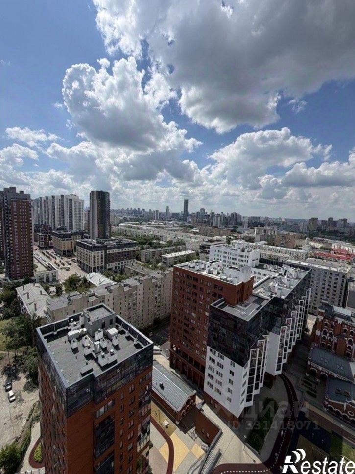 2-комн квартира ул Азина, 22/7,  д. 22/7