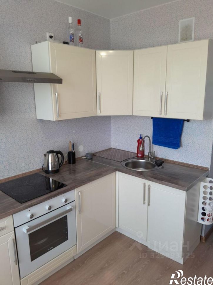 2-комн квартира ул Яскина, 8,  д. 8