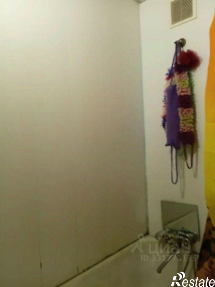 Комната ул Кировградская, 1,  д. 1