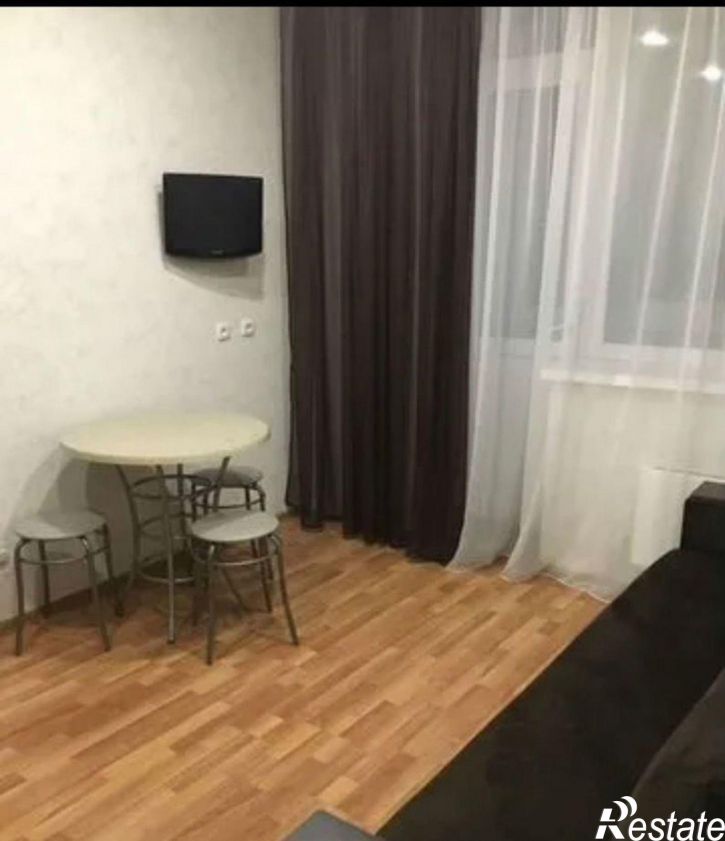 1-комн квартира ул Авиаторов, 1А,  д. 1А