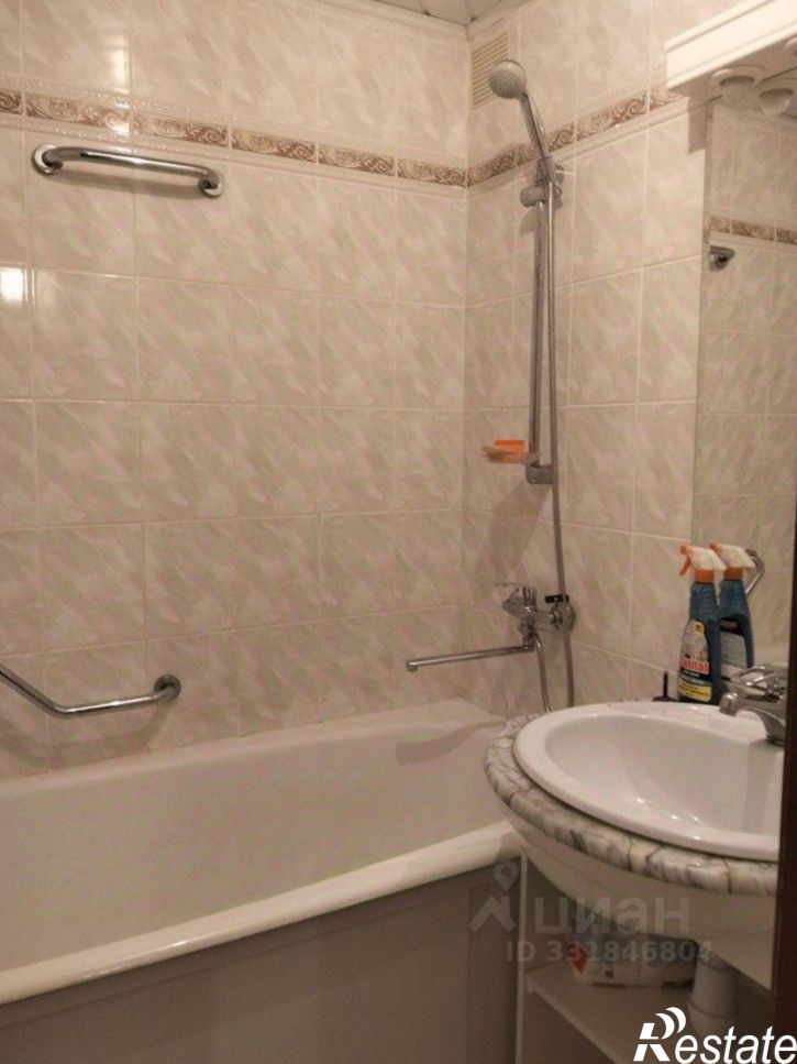2-комн квартира ул Латвийская, 37,  д. 37