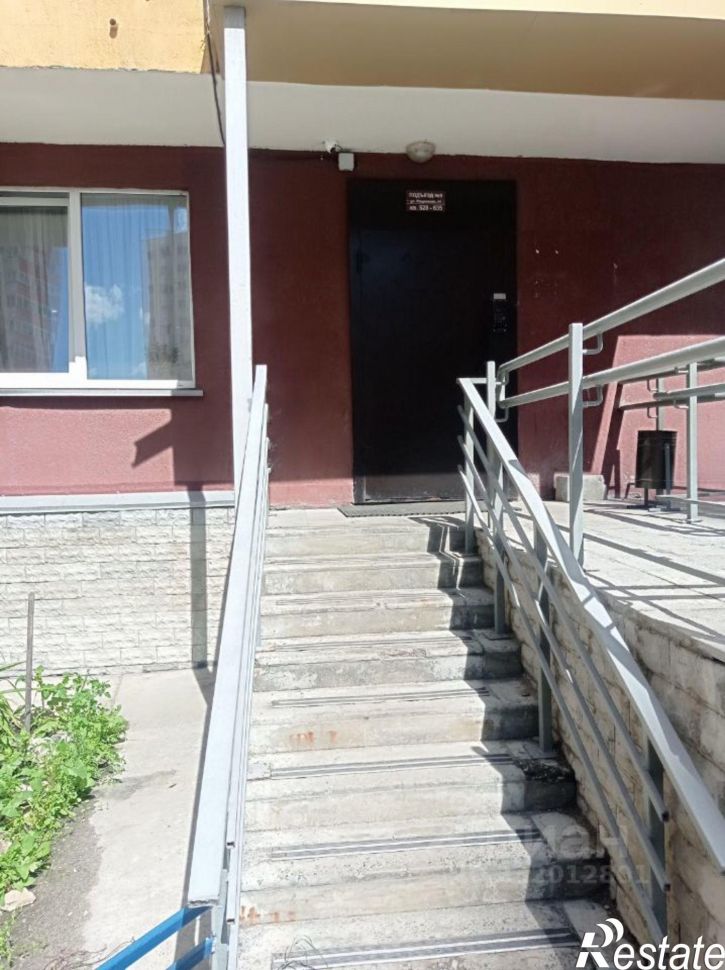 2-комн квартира ул Рощинская, 44,  д. 44
